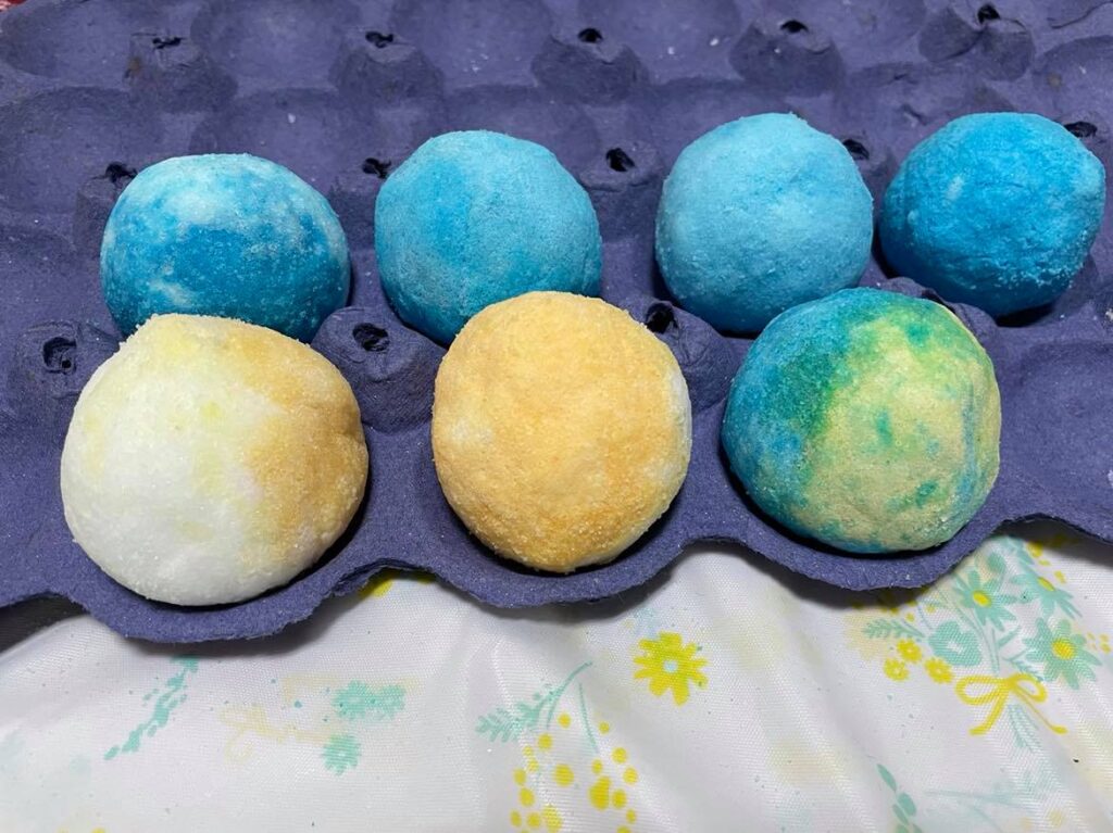 アロマセラピーで作ったバスボム。